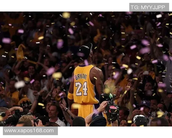 足球明星们对科比的赞誉与敬仰如何体现其传奇地位与影响力 足球明星们对科比的赞誉与敬仰如何体现其传奇地位与影响力